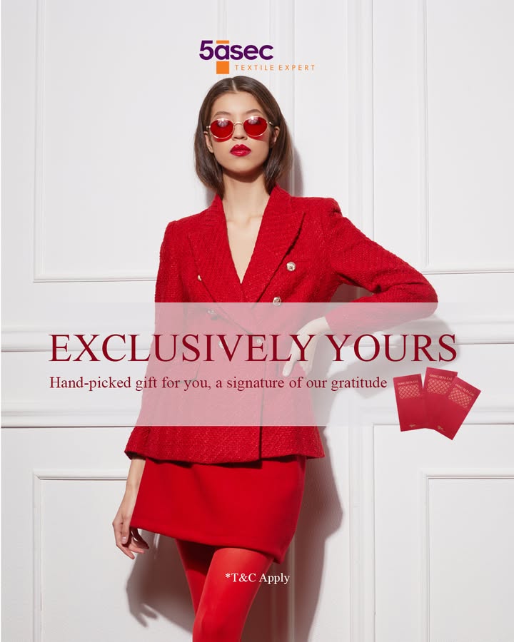 A gesture of prosperity, wrapped in red