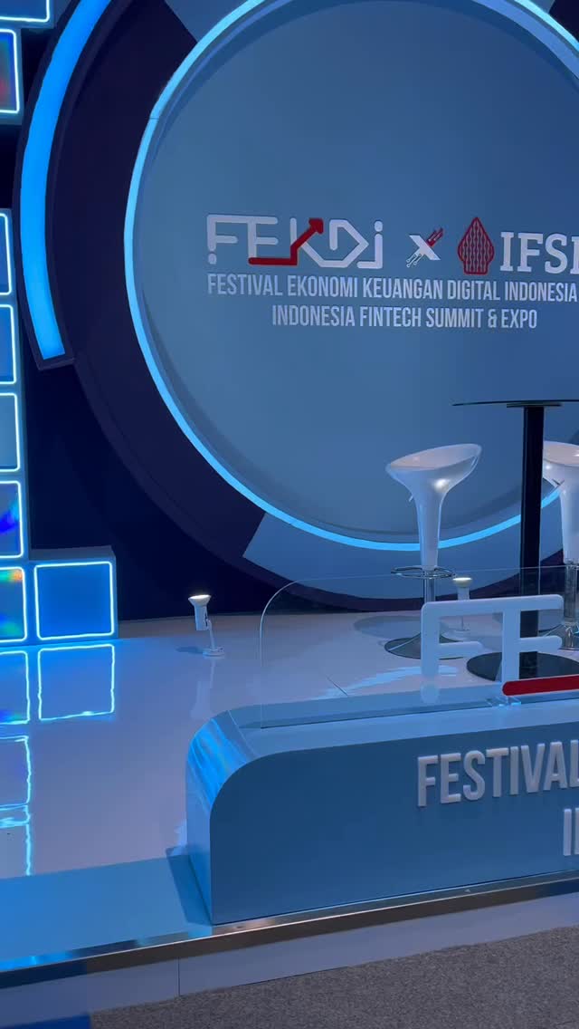 Keseruan Nobu Bank di FEKDI x IFSE 2025 emang ga boleh dilewatin Mulai dari experience QRIS Tap di LRT Jakarta, sampa...