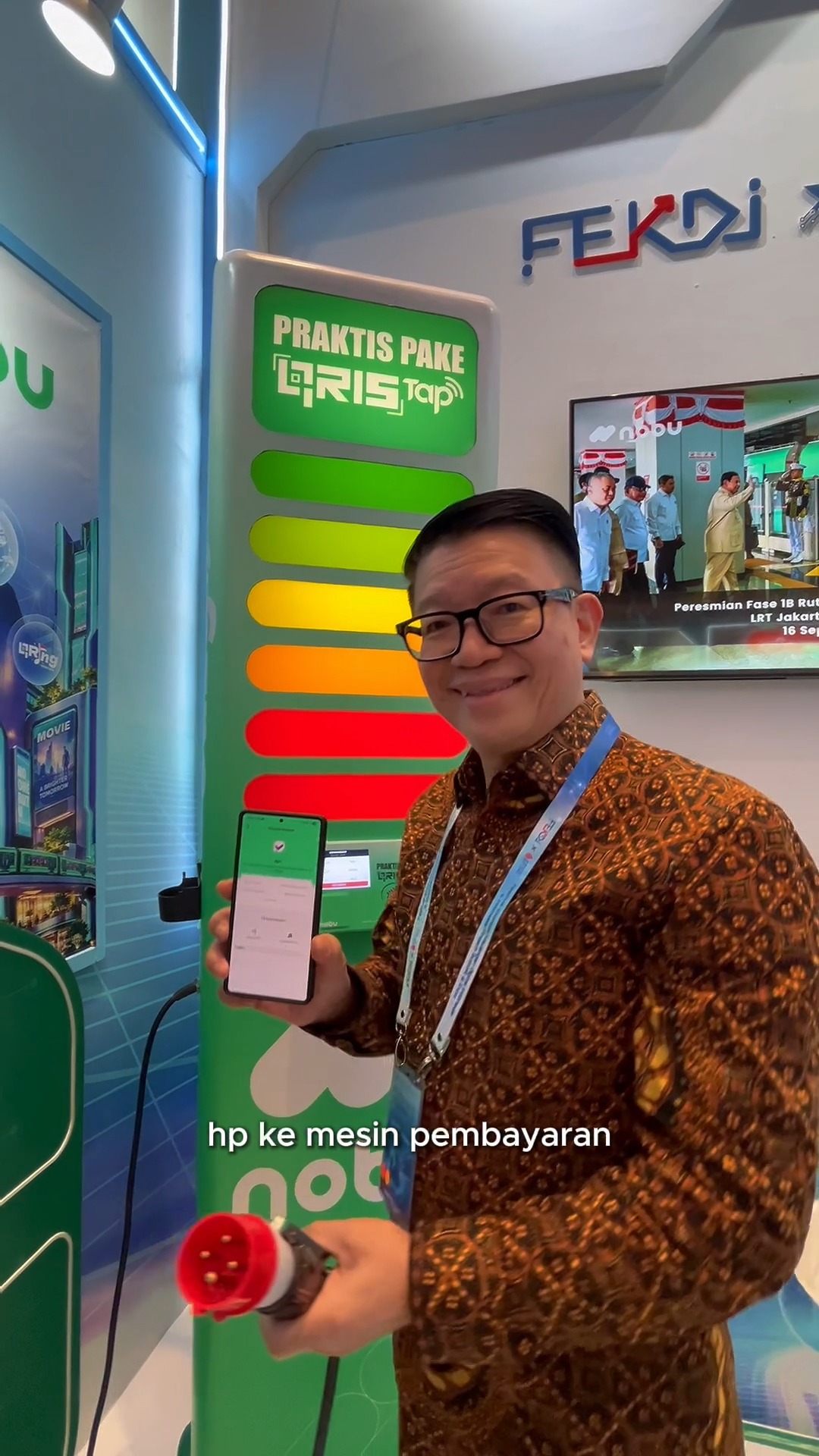 Ada yang unik di booth Nobu Bank pas FEKDI x IFSE 2026 Di sini, kalian bisa nyobain langsung pengalaman pakai QRIS Ta...