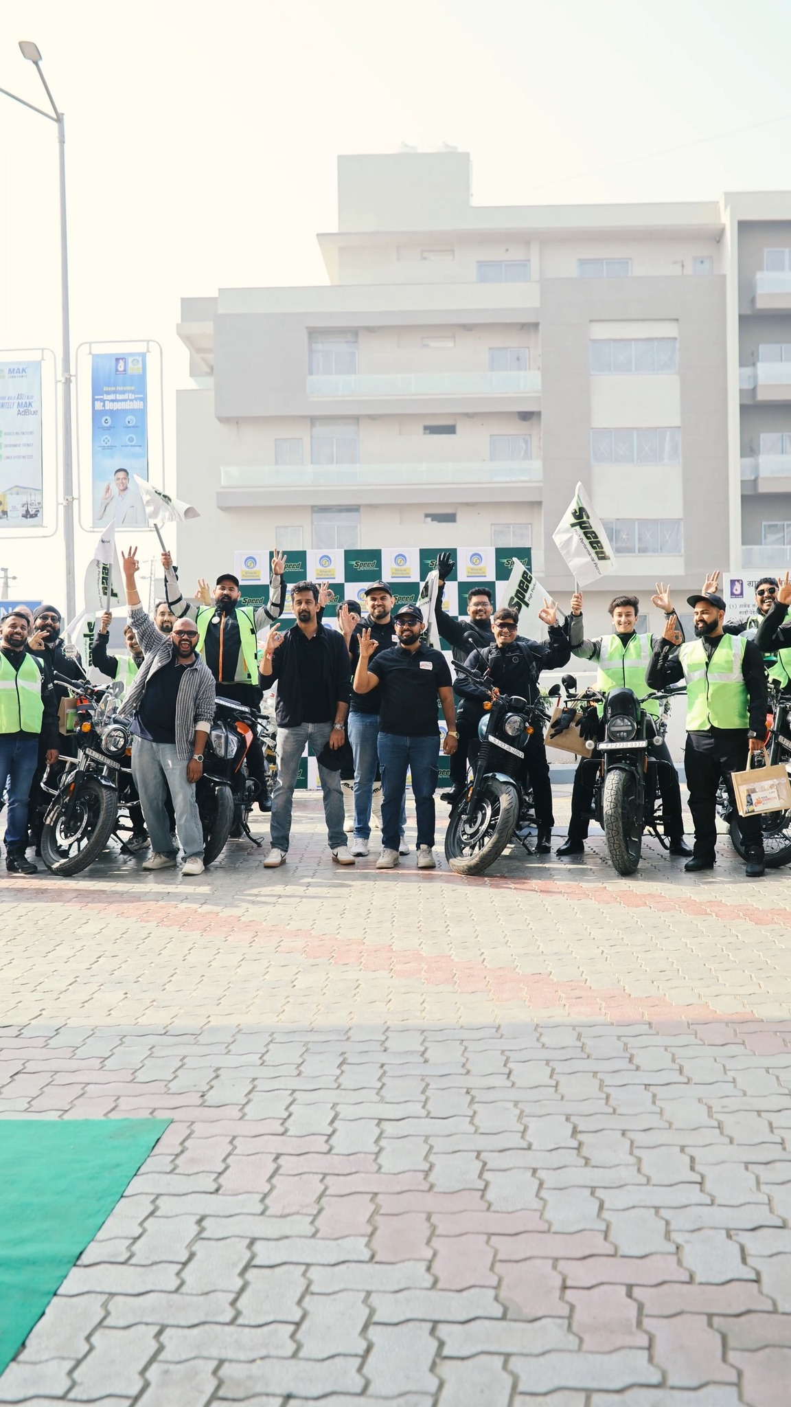 MAK ROADMASTERS RALLY UDAIPUR EDITION Udaipur didnt just ride it showed up with intent