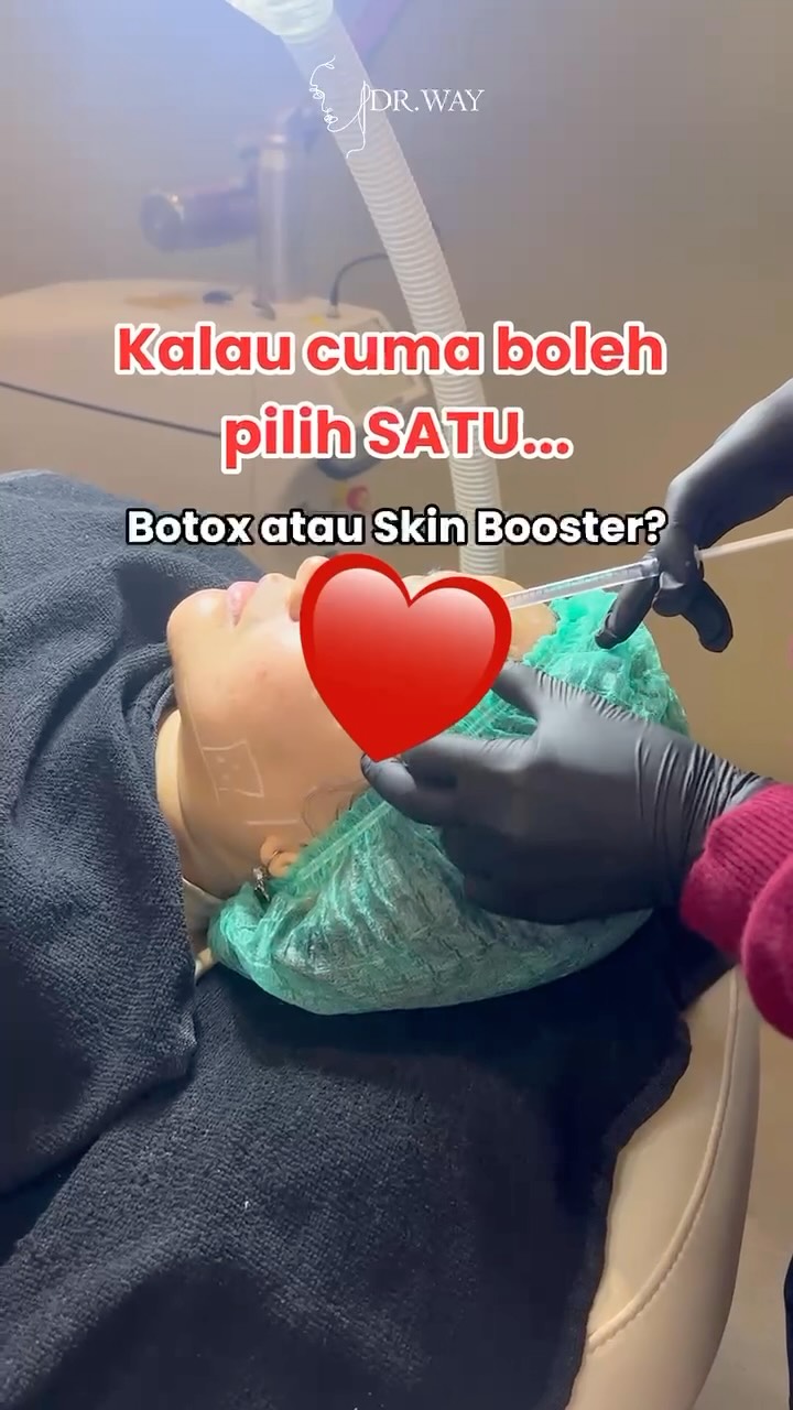 Kalau bisa pilih dua duanya, kenapa harus satu Botox dan Skinbooster memiliki fungsi yang berbeda, sehingga keduan...