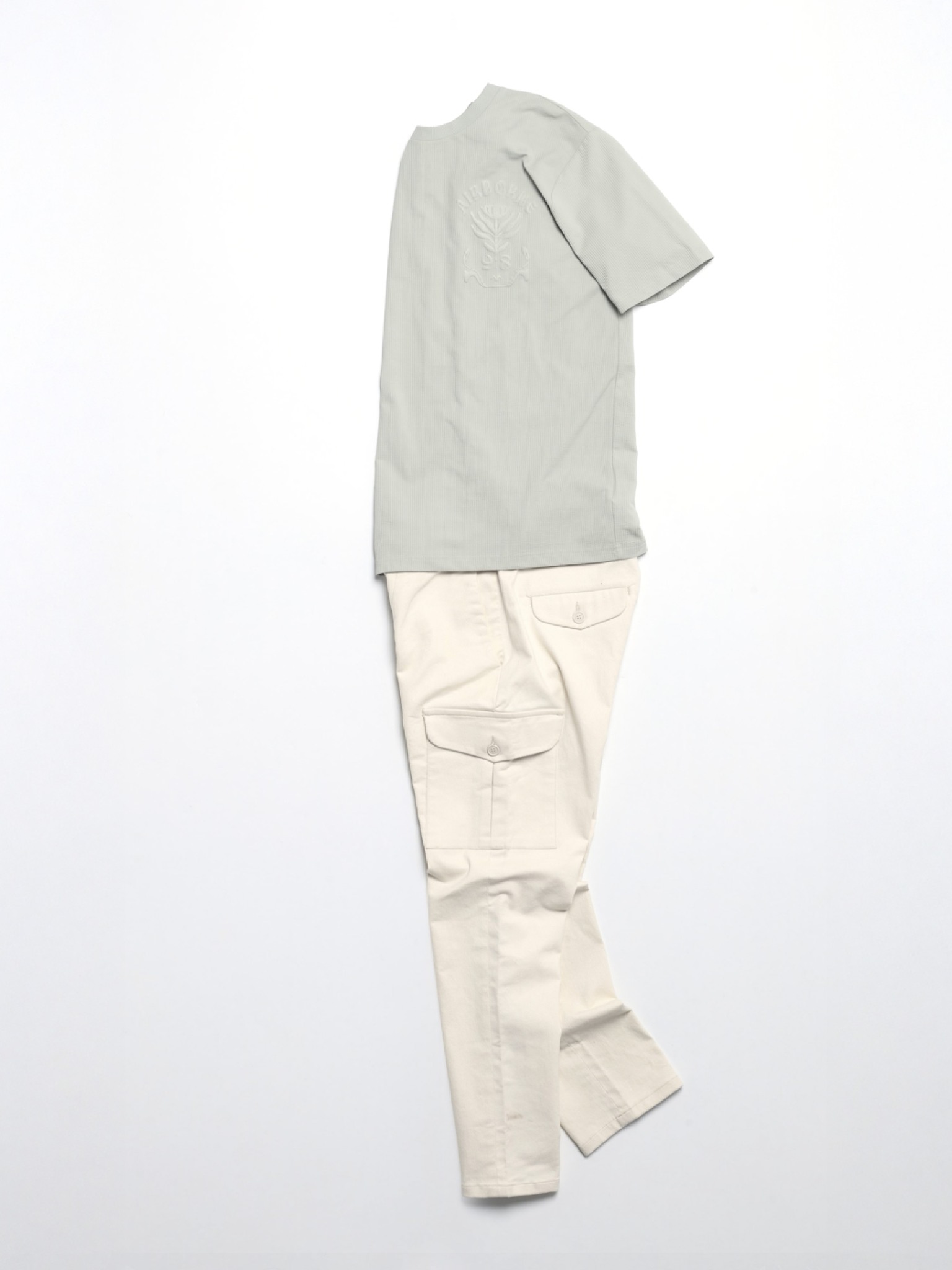 Utility, in motion The Cargo Edit brings refined design to functional form Structured, versatile, and built for movement T...