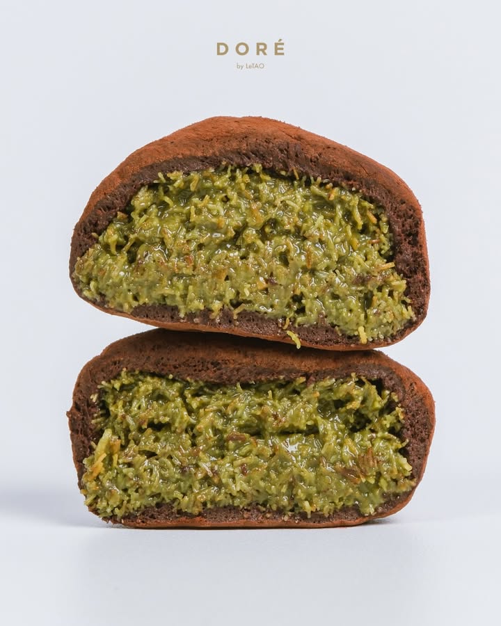 Rich chocolate comes first, nutty and crunchy pistachio kunafa delights you next And it just gets better when paired w...