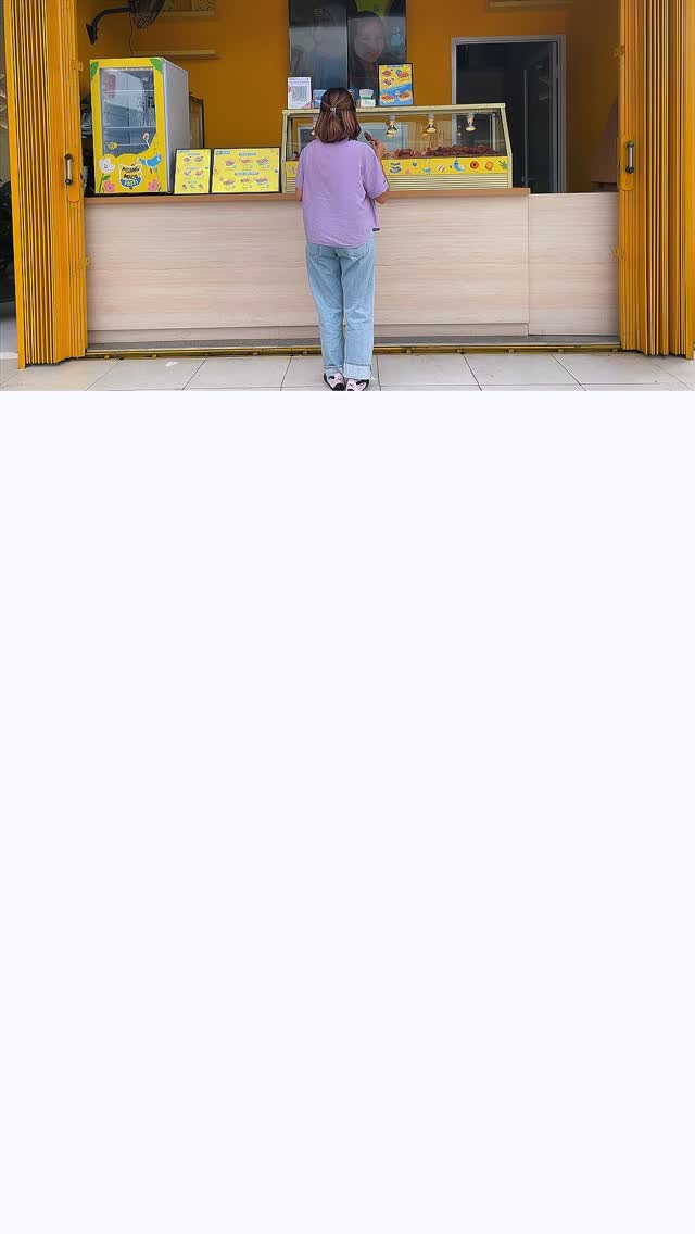 Ada yang baru dan lagi rame di Bekasi Pisang Madu Pasti sekarang resmi hadir di Bekasi Siliwangi Buat ngeraya...