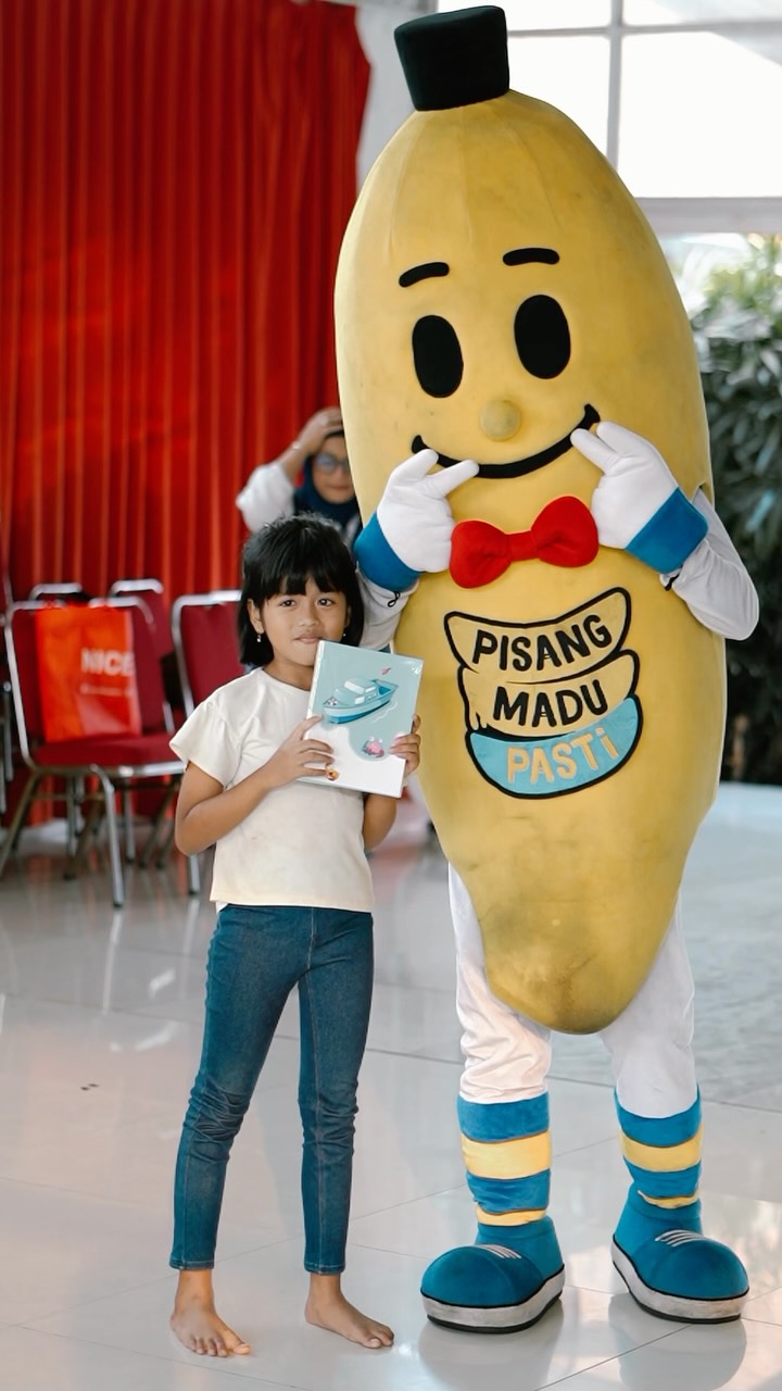 Menyimpan senyum mereka, merayakan kebersamaan Lewat Pasti Berbagi, hari ini tim Pisang Madu Pasti main ke LKSA Pant...