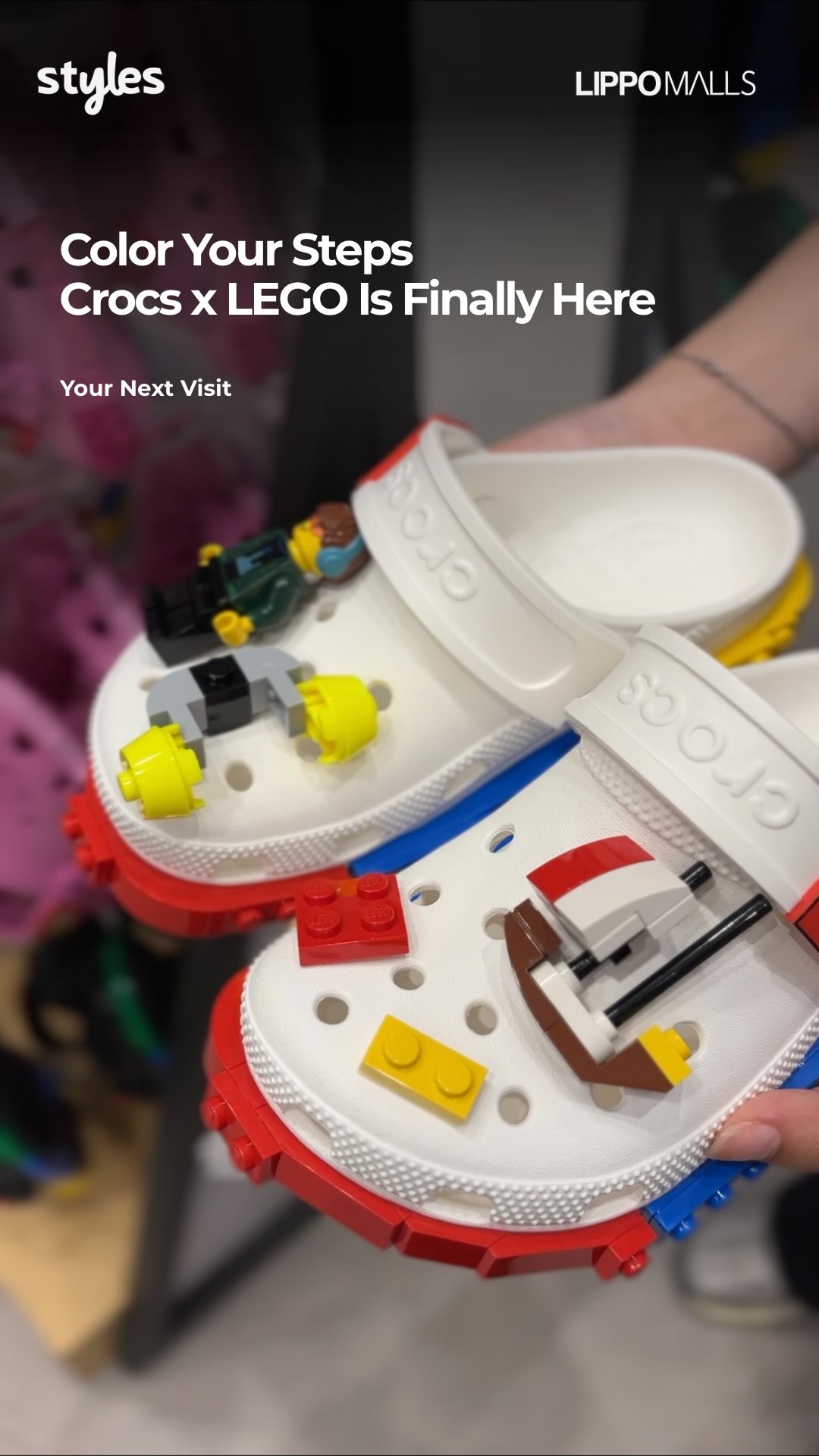 Kolaborasi Crocs x LEGO menghadirkan energi baru dengan karakteristik unik yang menyatukan kenyamanan khas Crocs dan kreativ...