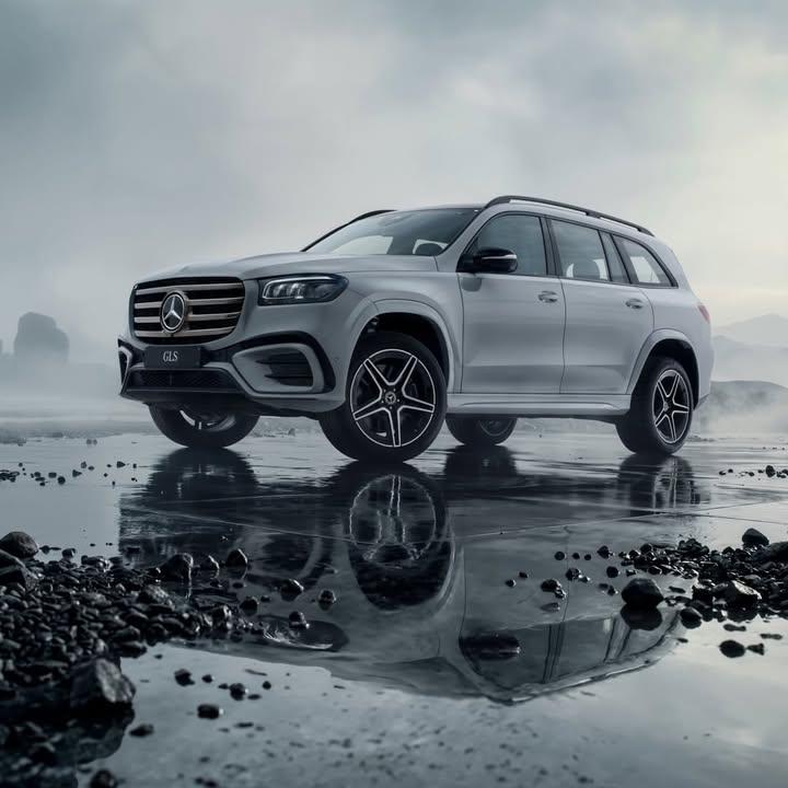 Its greatest dimension is its depth of character. The Mercedes Benz GLS Night Edition