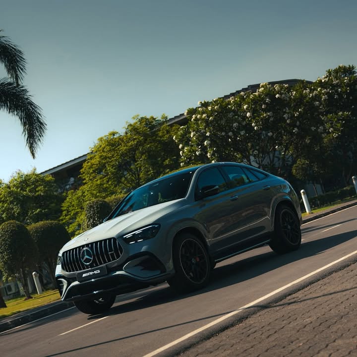 Predominantly dominant. Decidedly distinctive. The Mercedes AMG GLE 53 Coup Performance Edition