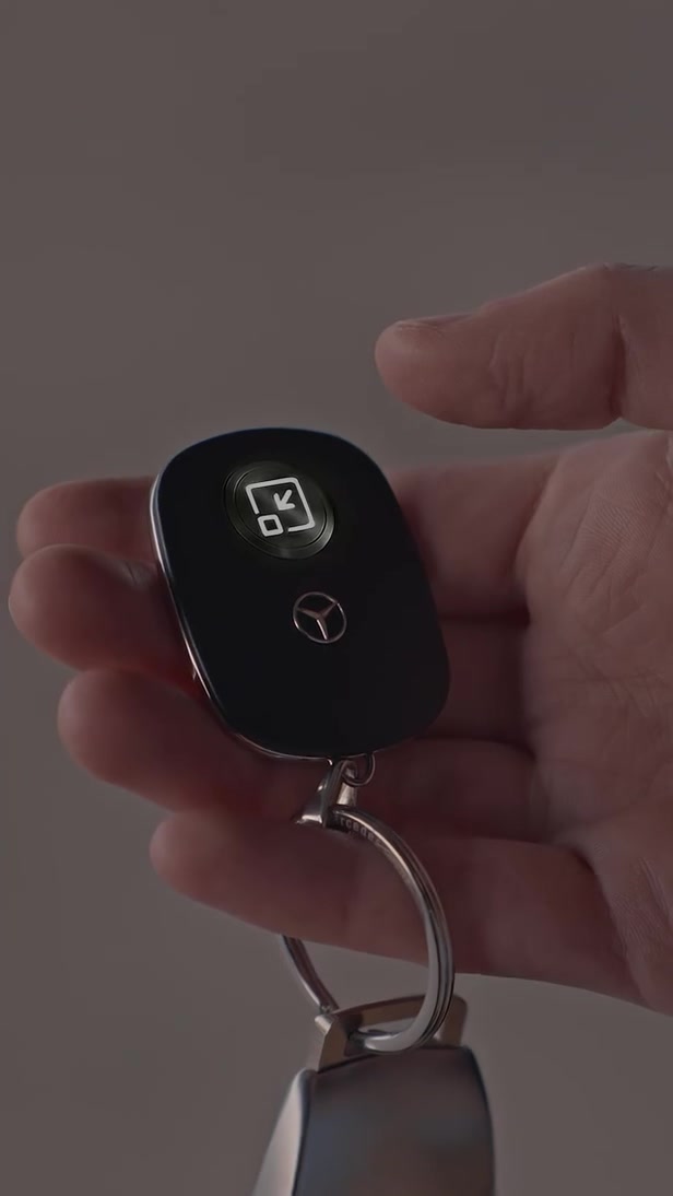 Parallel parking, now made easier with Shrinking Mode. Because space should never limit possibility. We can dream