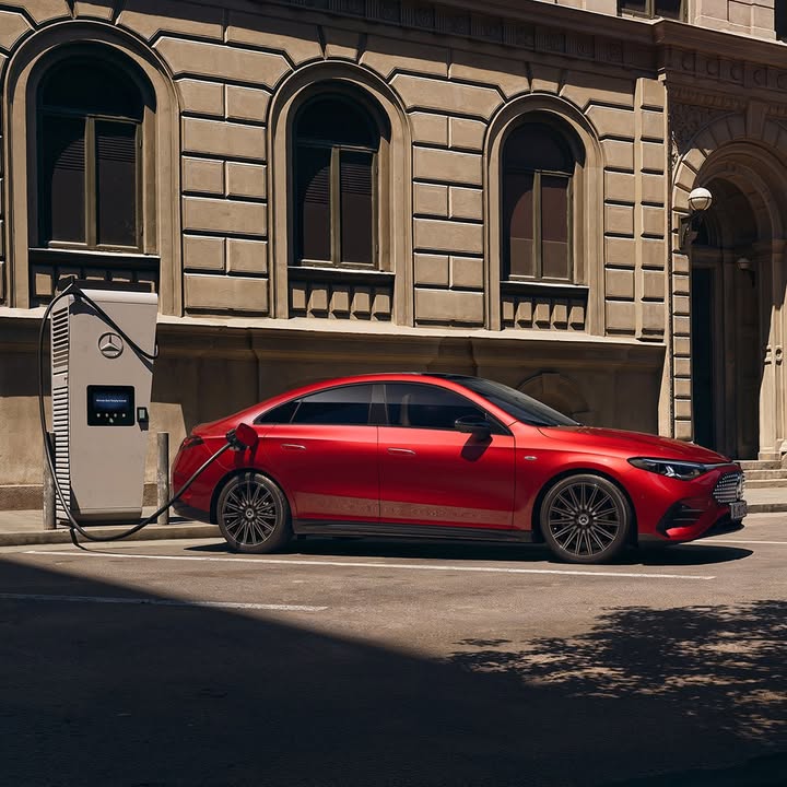 The all new CLA pushes electric performance further than ever, delivering up to 792 km WLTP on a single charge and gaining u...