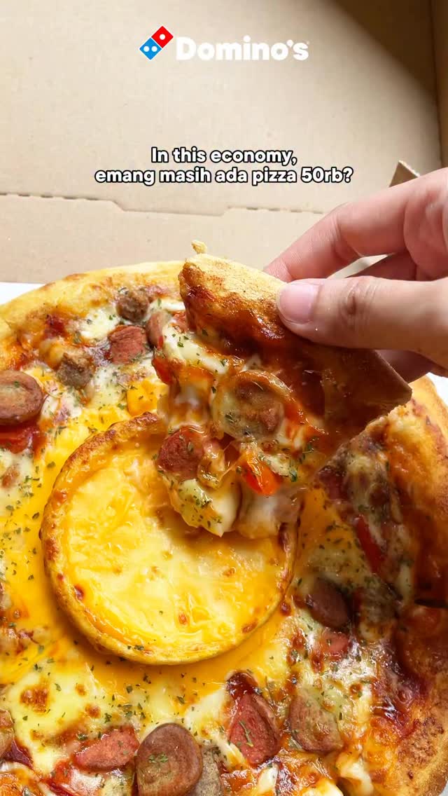In this economy, CUMAN 50rb pizza Gaskeun buat bukber bareng temen temen Tag temenmu share promonya sekarang...
