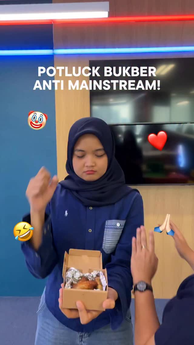 Weekend ini udah ada agenda bukber belum DomiZen Kalau belum, langsung ajak bestiemu ikutan Potluck Bukber Anti Main...