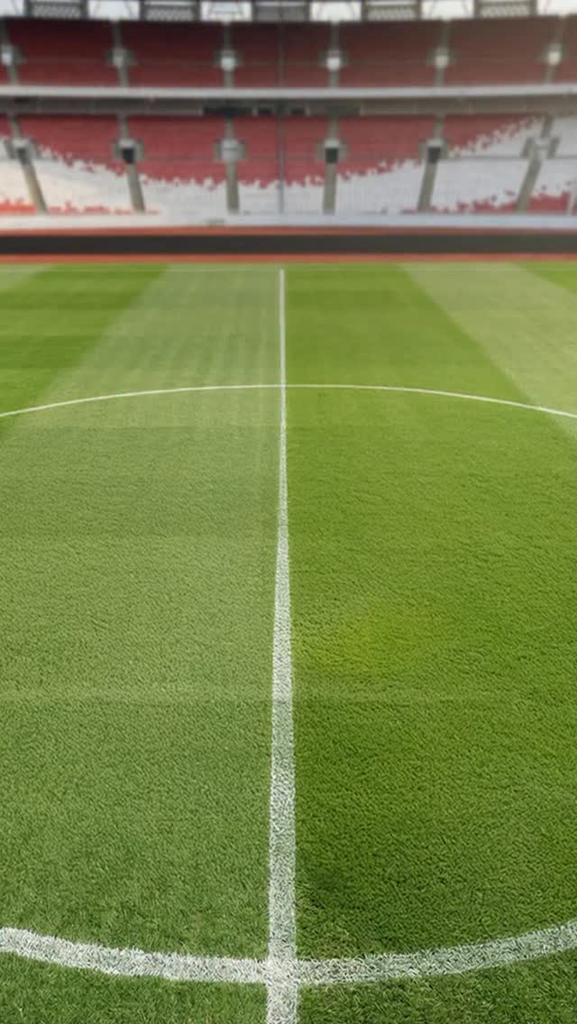 Ga afdol dah nobar kalo nga sambil ngunyah pizza Lokasi nobar aman Pizza ready Kalo belum, order di store terdekat...