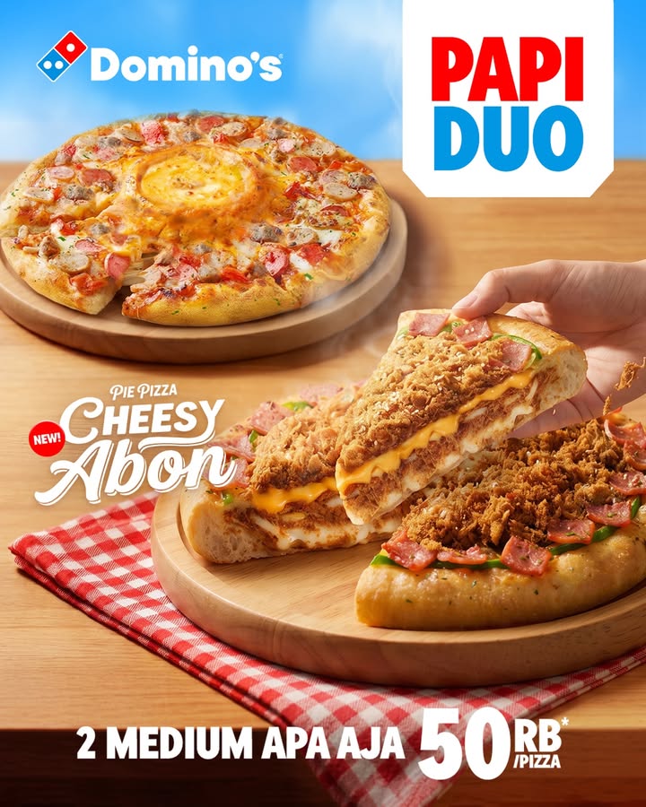 Absen di comment yuk yang uda cobain PIE PIZZA CHESSY ABON Berlimpah abon dan kejunya pas banget buat ngumpul w...