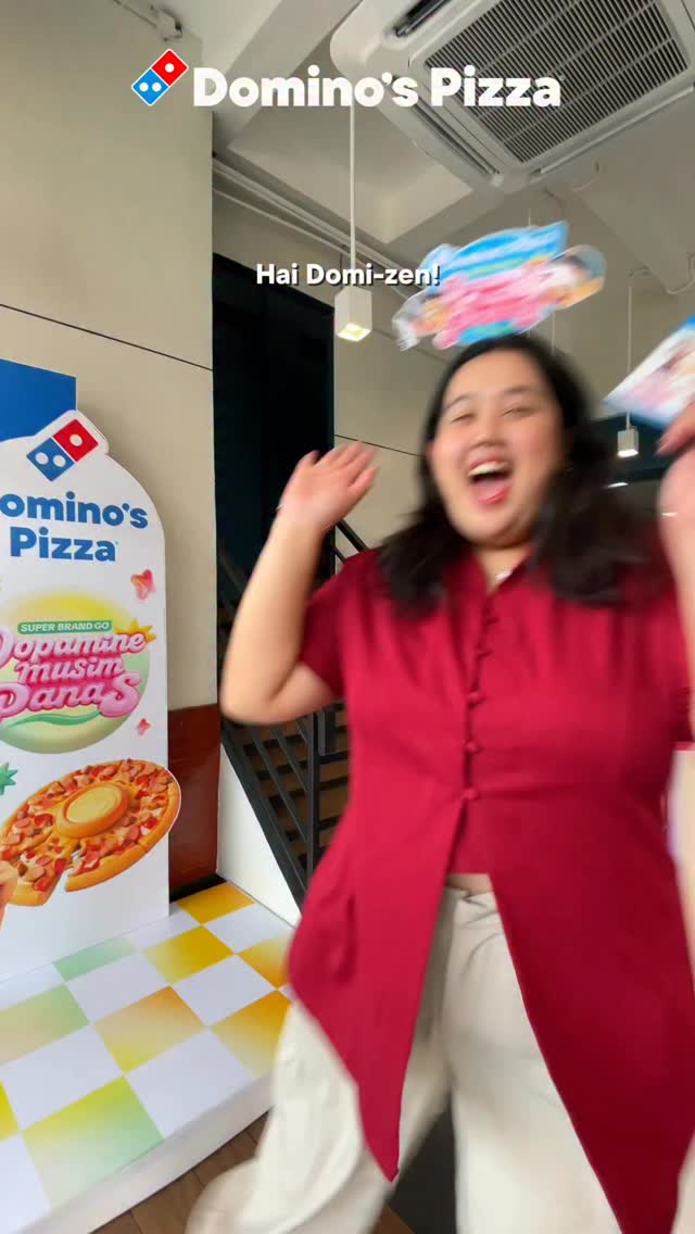 Yuk ikutan Color Hunting MERAH BIRU di Dominos Pizza Pondok Aren Abis itu lanjut JAJAN PIZZA ya, lagi bany...