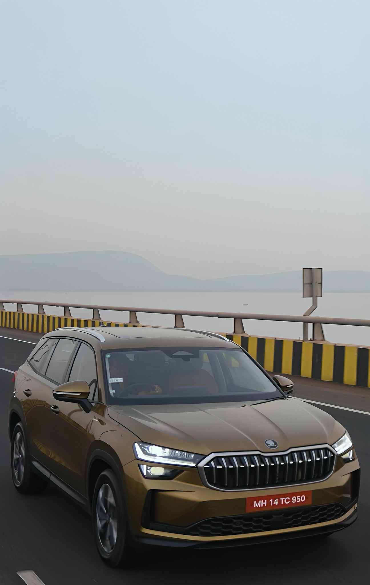 Ready for a drive that s smarter and smoother The all new koda Kodiaq is packed with Simply Clever features that make every journey a breeze. From hidden gems to ingenious solutions, we ve thought of everything so you can focus on enjoying the ride Ready for a drive that s smarter and smoother The all new koda Kodiaq is packed with Simply Clever features that make eve...