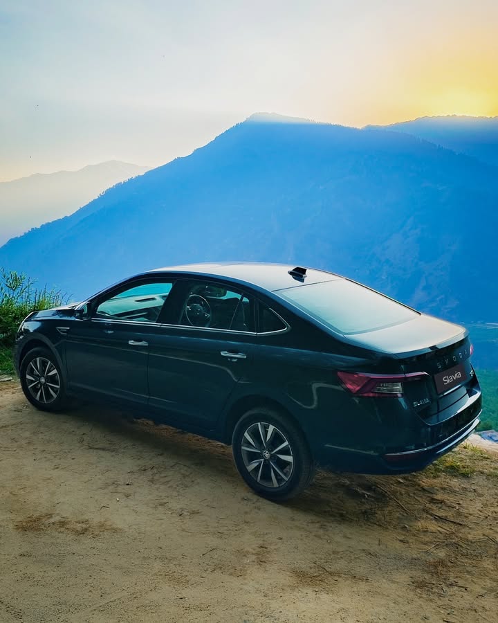 Beauty at its peak. Literally and metaphorically. SkodaSlavia SkodaIndia LetsExplore Beauty at its peak. Literally and metaphorically. SkodaSlavia SkodaIndia LetsExplore