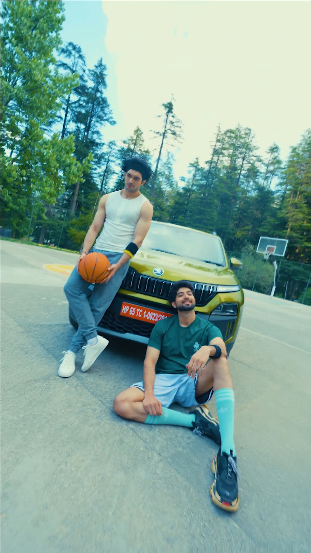 At first glance, we thought it was an athlete. It turned out to be the koda Kylaq, parked but still stealing the spotlight. SkodaKylaq SkodaIndia LetsExplore At first glance, we thought it was an athlete