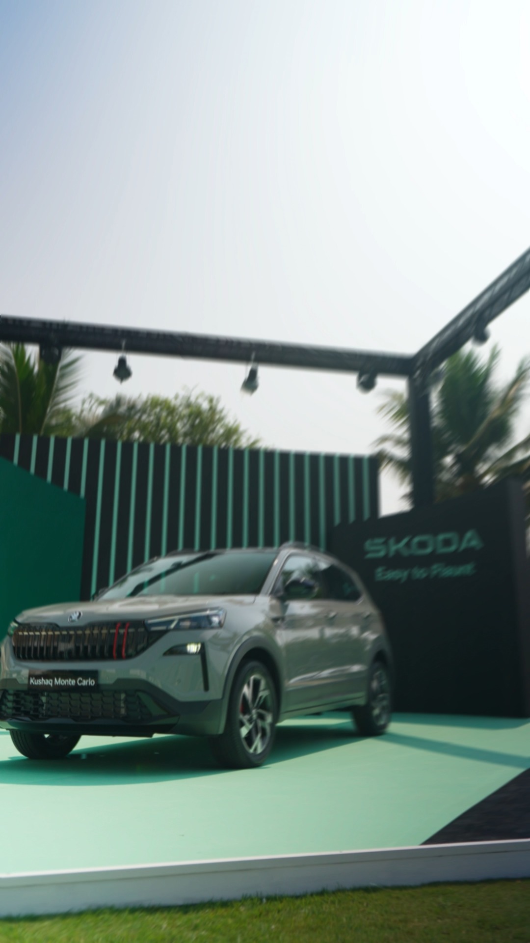 Easy to flaunt, easy to win hearts. The new koda Kushaq blends style and practicality in a way thats truly EasyToLove