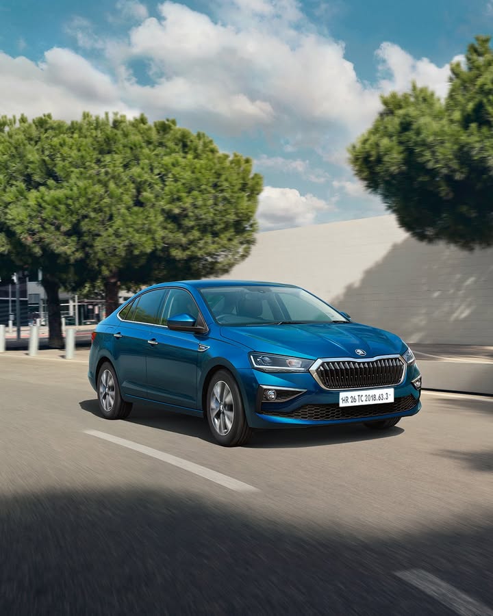 Always in its element, effortlessly. The koda Slavia is shaped by elegance and defined by detail