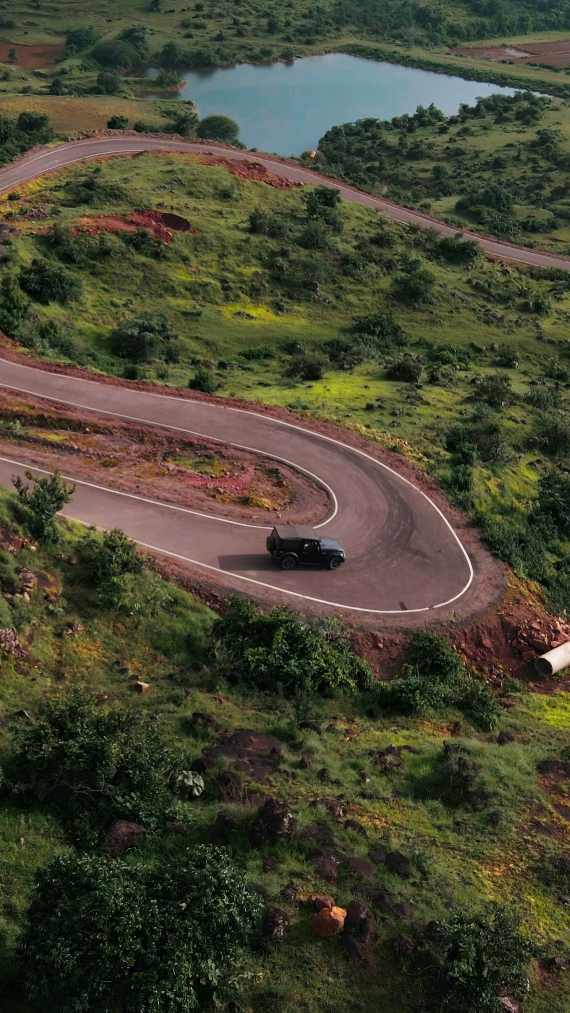 Rains usually slow people down. But not those who drive with Apollo Apterra AT2