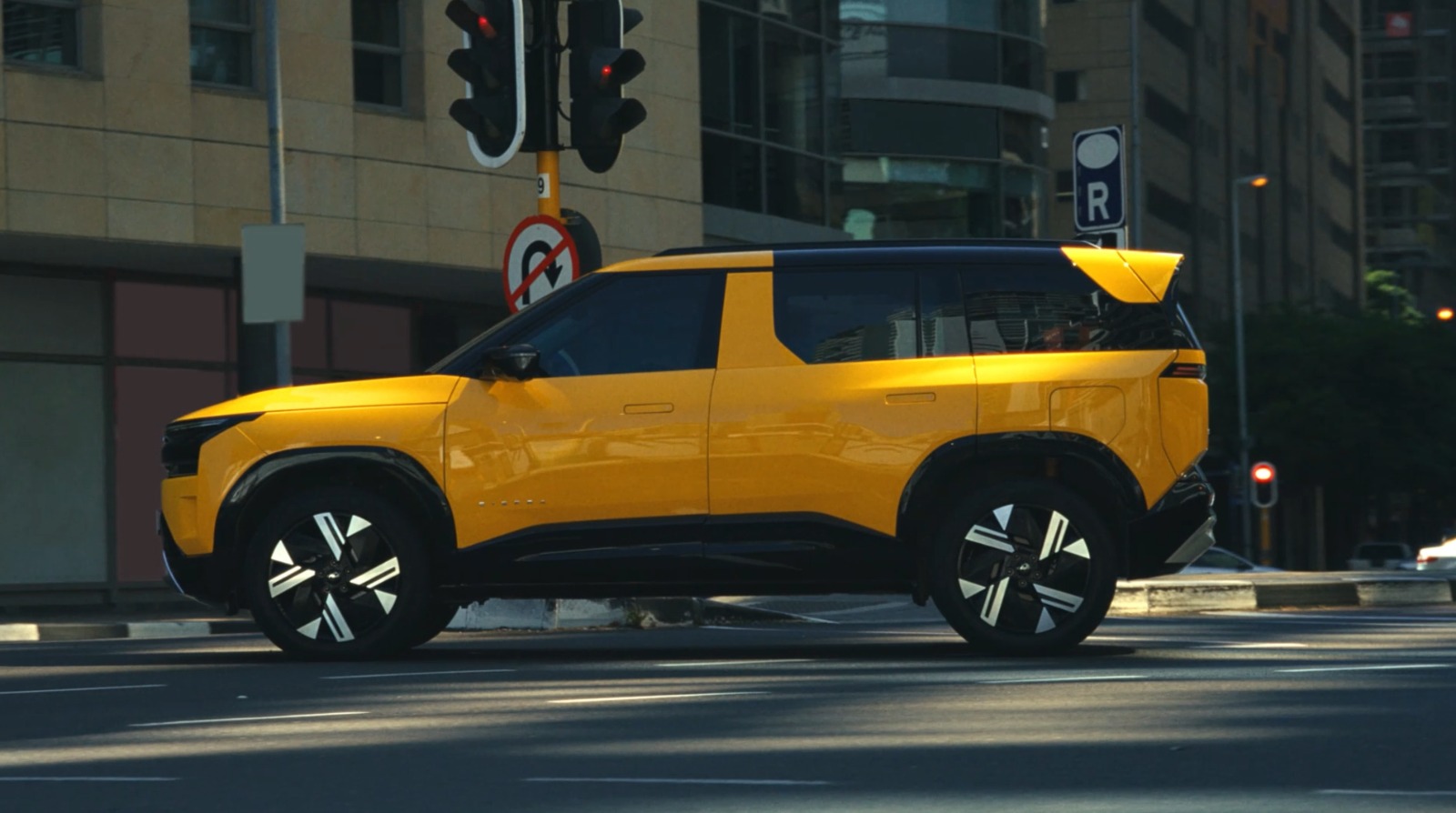 A palette designed to be remembered. The legend returns in 3 days, and its not shy about shades