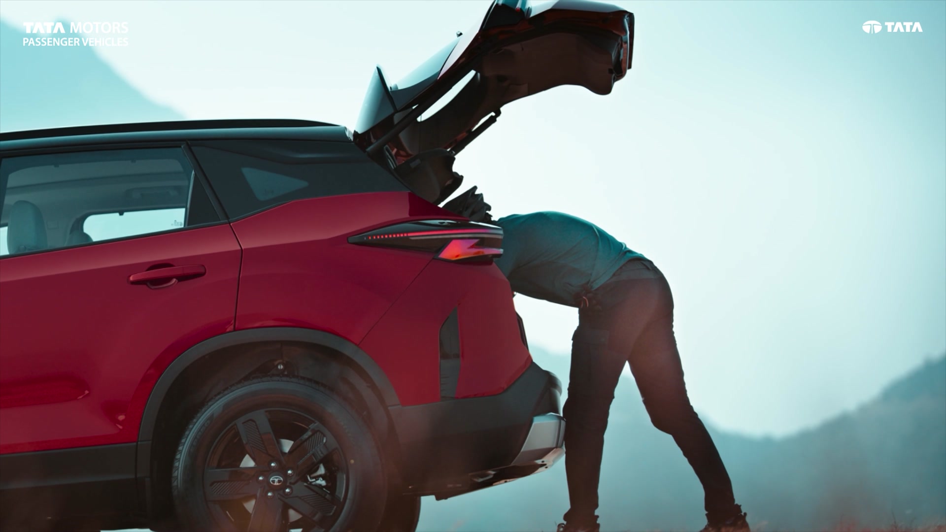 Are you ready for efficiency that elevates every drive Presenting the New Harrier, powered by the HYPERION TURBO GDi Petrol...