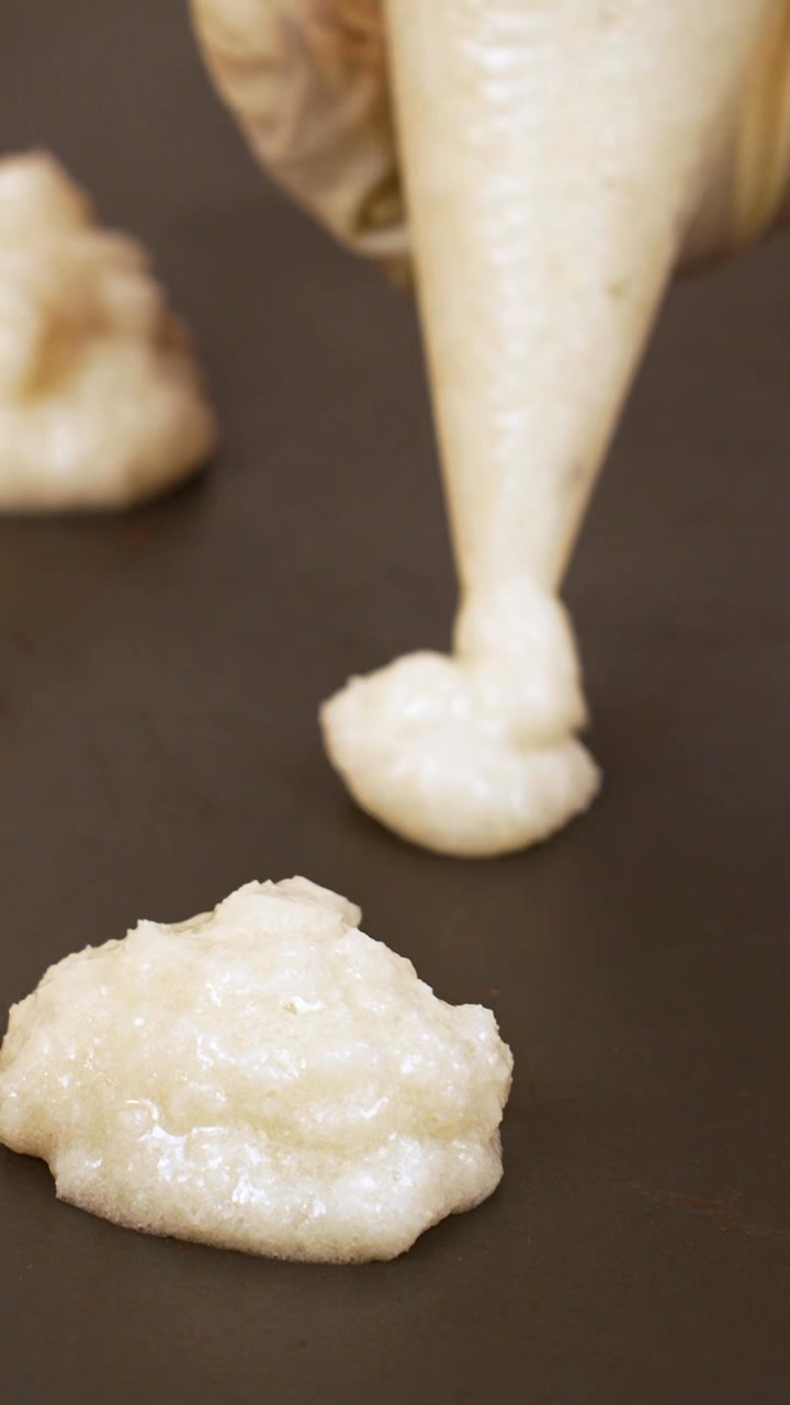 Crispy. Chewy. Coconutty Crispy. Chewy. Coconutty