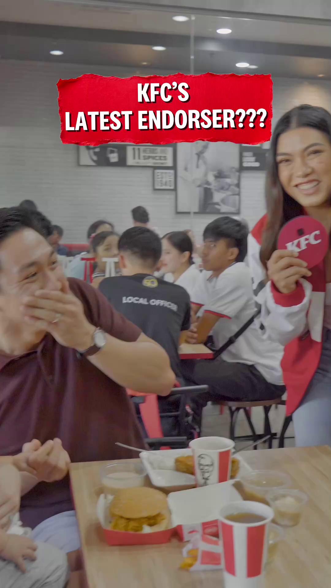 Daddy JB showing us that iconic KFC BITE Dads Feast Promo available from June 13 17 only. Per DTI Fair Trade Permit No