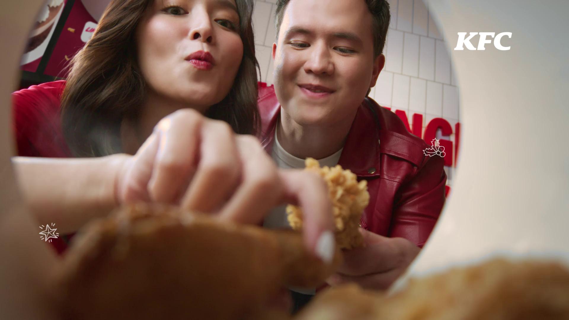 Festive flavors await Enjoy KFC Christmas Shareables today and treat yourself to 6 pieces of KFC chicken with Chocolate Mou...