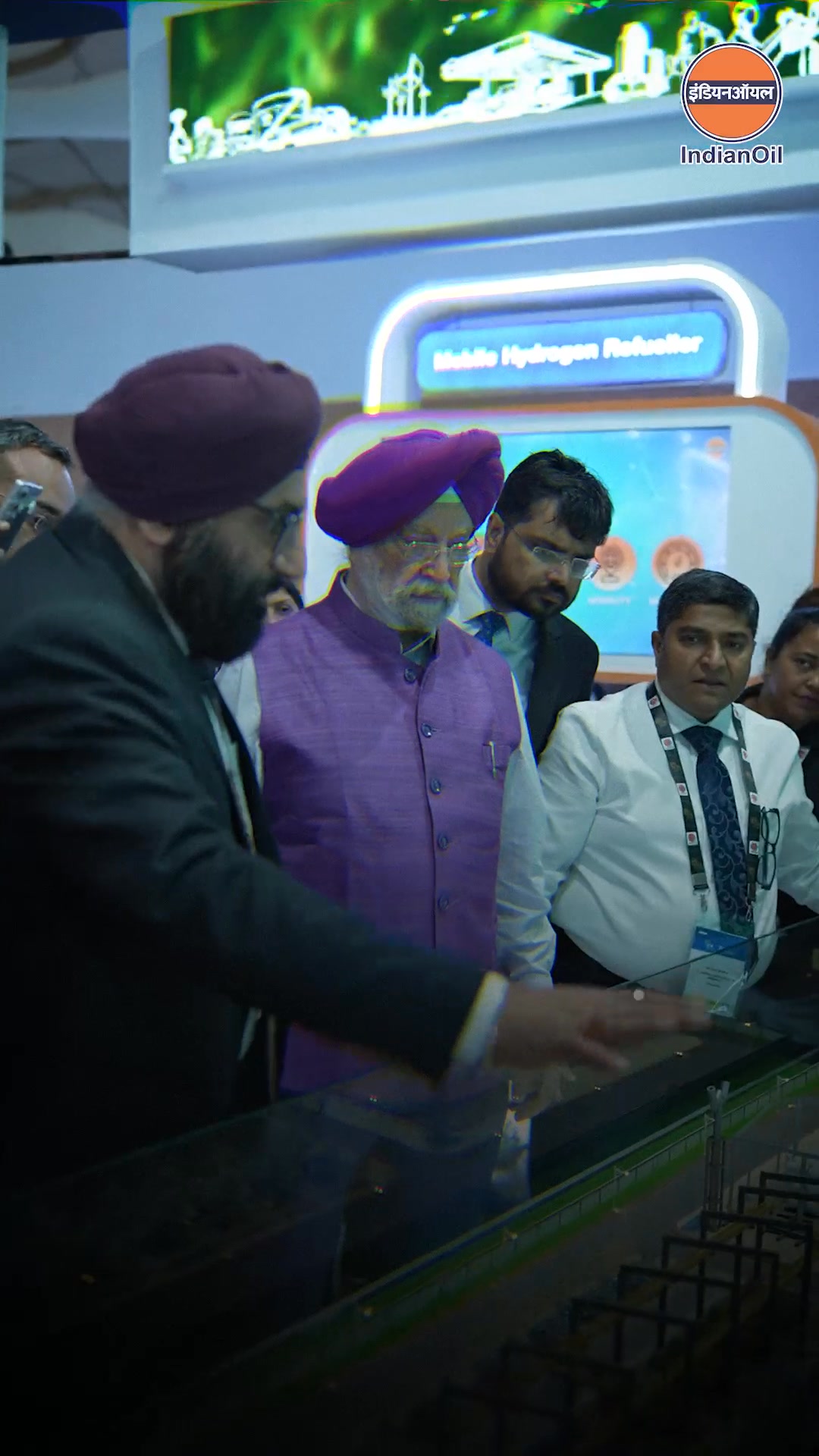 Honble Minister of Petroleum Natural Gas, Shri Hardeep Singh Puri ji, visited the IndianOil Pavilion at India Energy Week ...